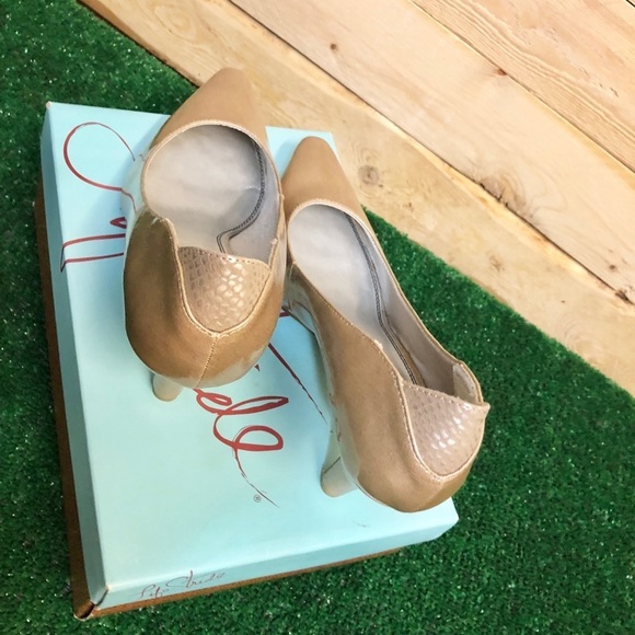 Life Stride - Klarissa Womens Tan Wide Pumps Heels - Picture 5 of 10